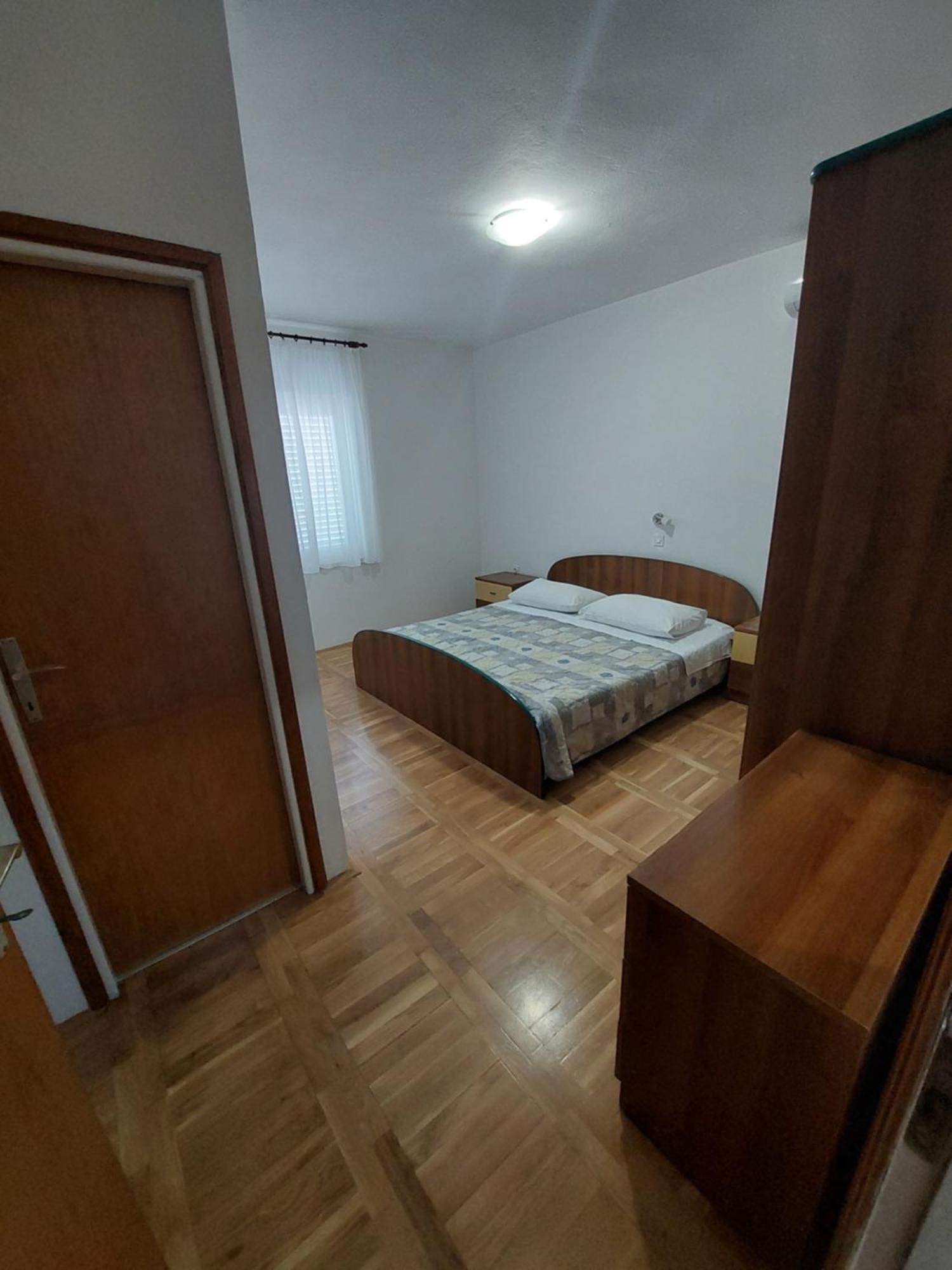 Apartments Mlacovic Rab Town Ruang foto