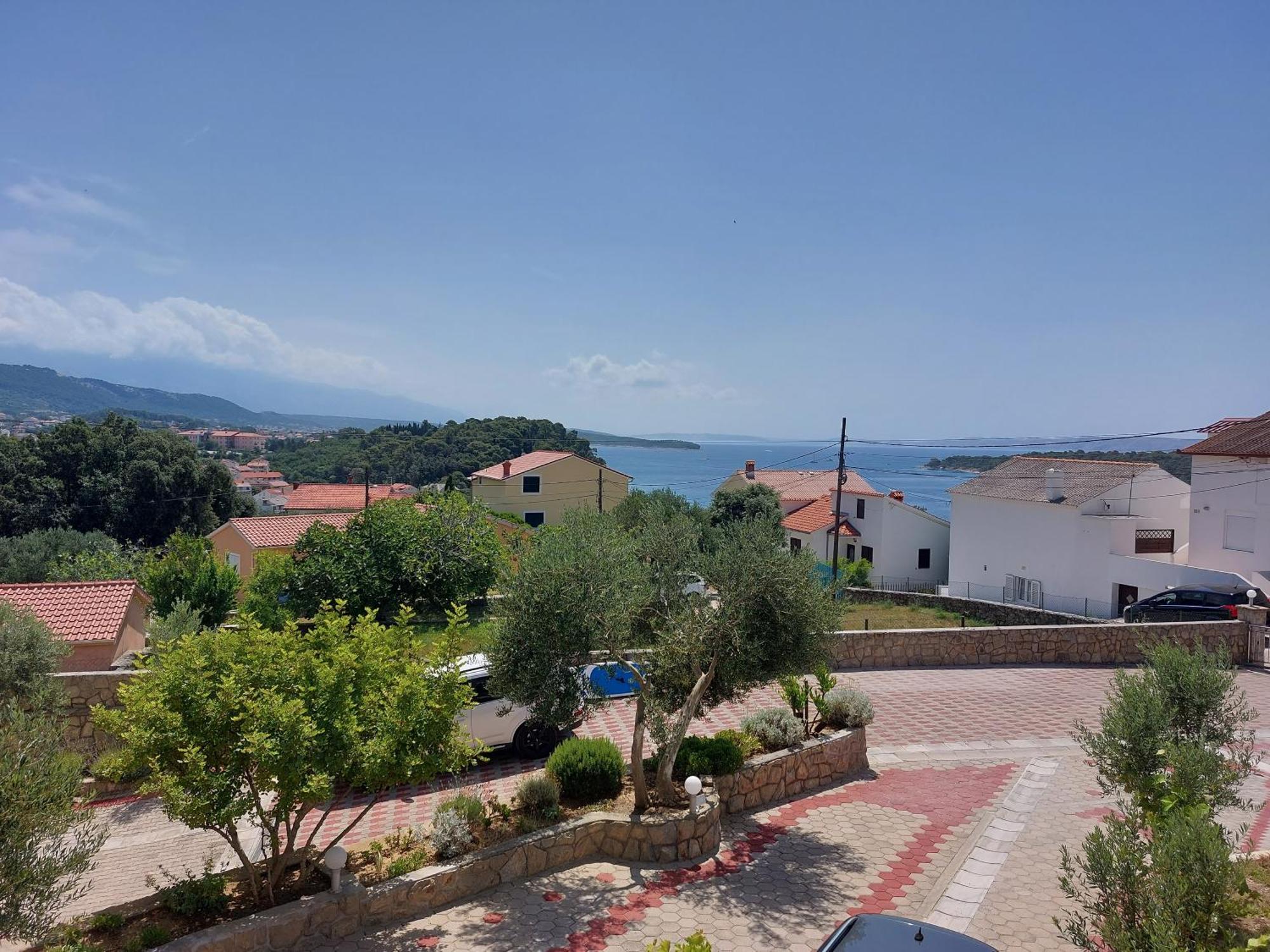 Apartments Mlacovic Rab Town Ruang foto