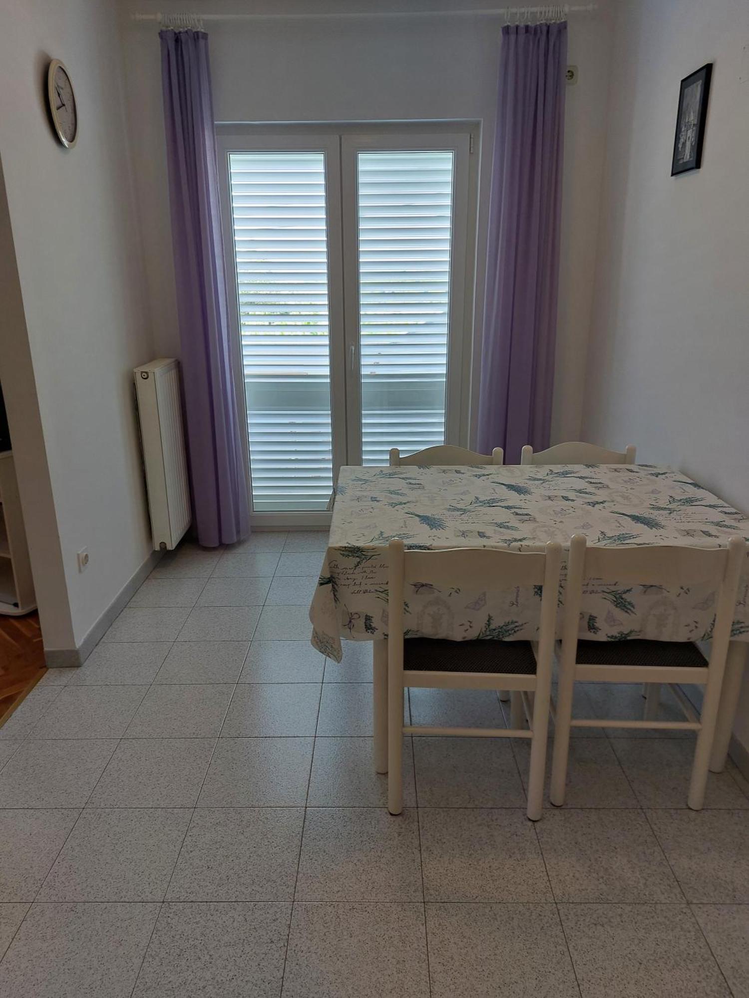 Apartments Mlacovic Rab Town Bagian luar foto