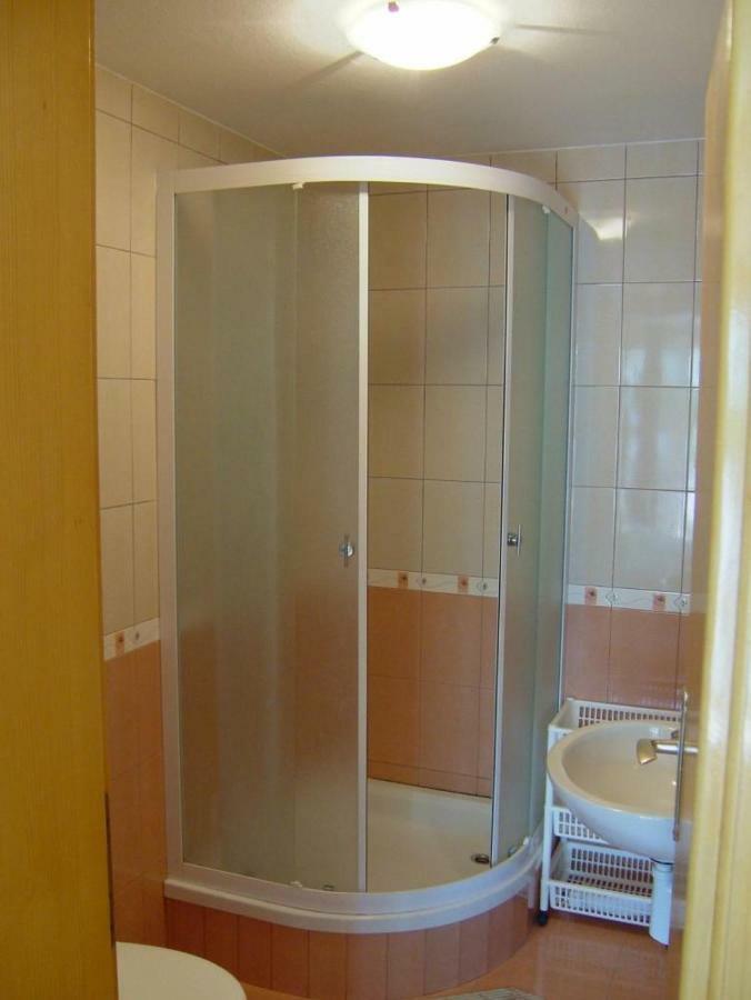 Apartments Mlacovic Rab Town Bagian luar foto