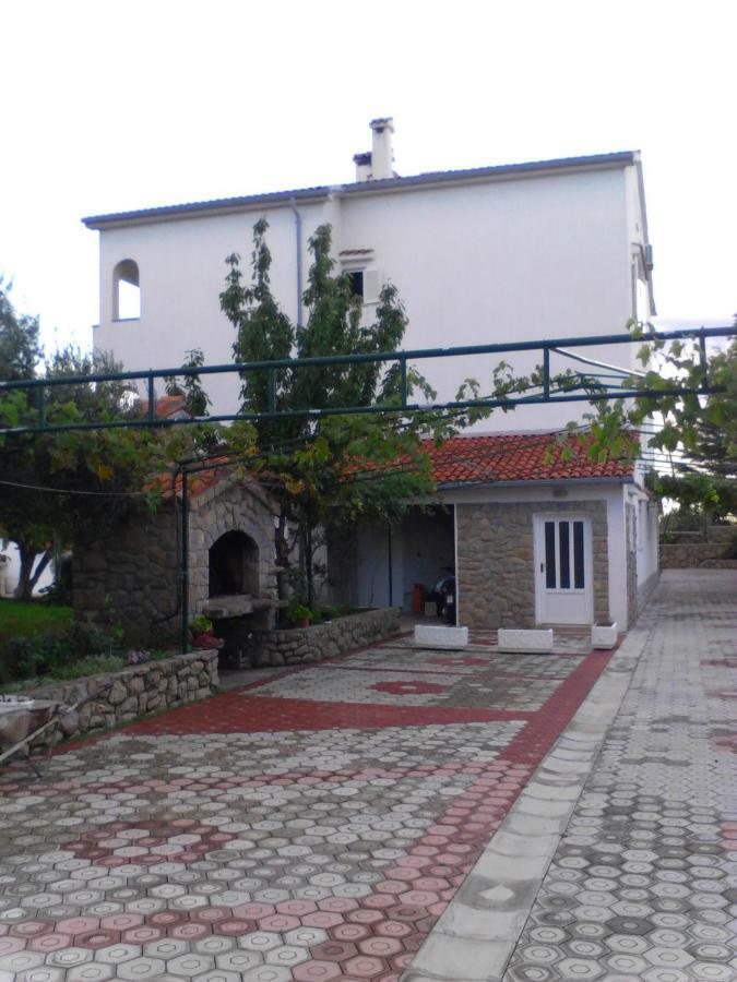 Apartments Mlacovic Rab Town Bagian luar foto
