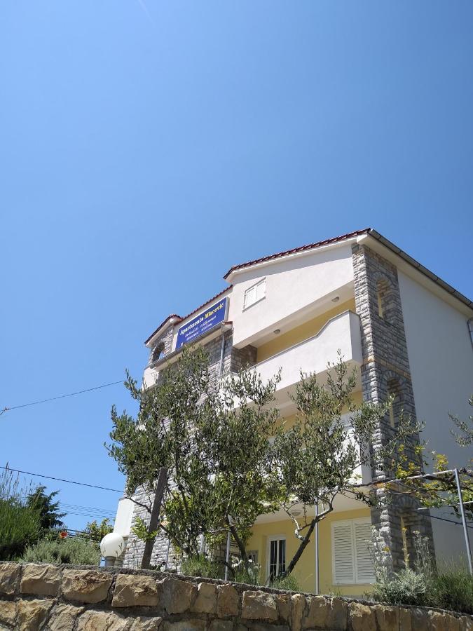 Apartments Mlacovic Rab Town Bagian luar foto